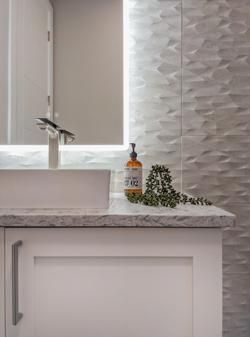 Modern Led Lighting for Bathrooms, Best LED Mirrors in 2022,Large LED Rectangle Mirror with Dimmable Lights, Best Solon Mirror with LED Lights, Wall Mirror for Makeup, Decorative Mirrors, Master Bath Mirror, Guest Bath Mirror, Accent Mirror