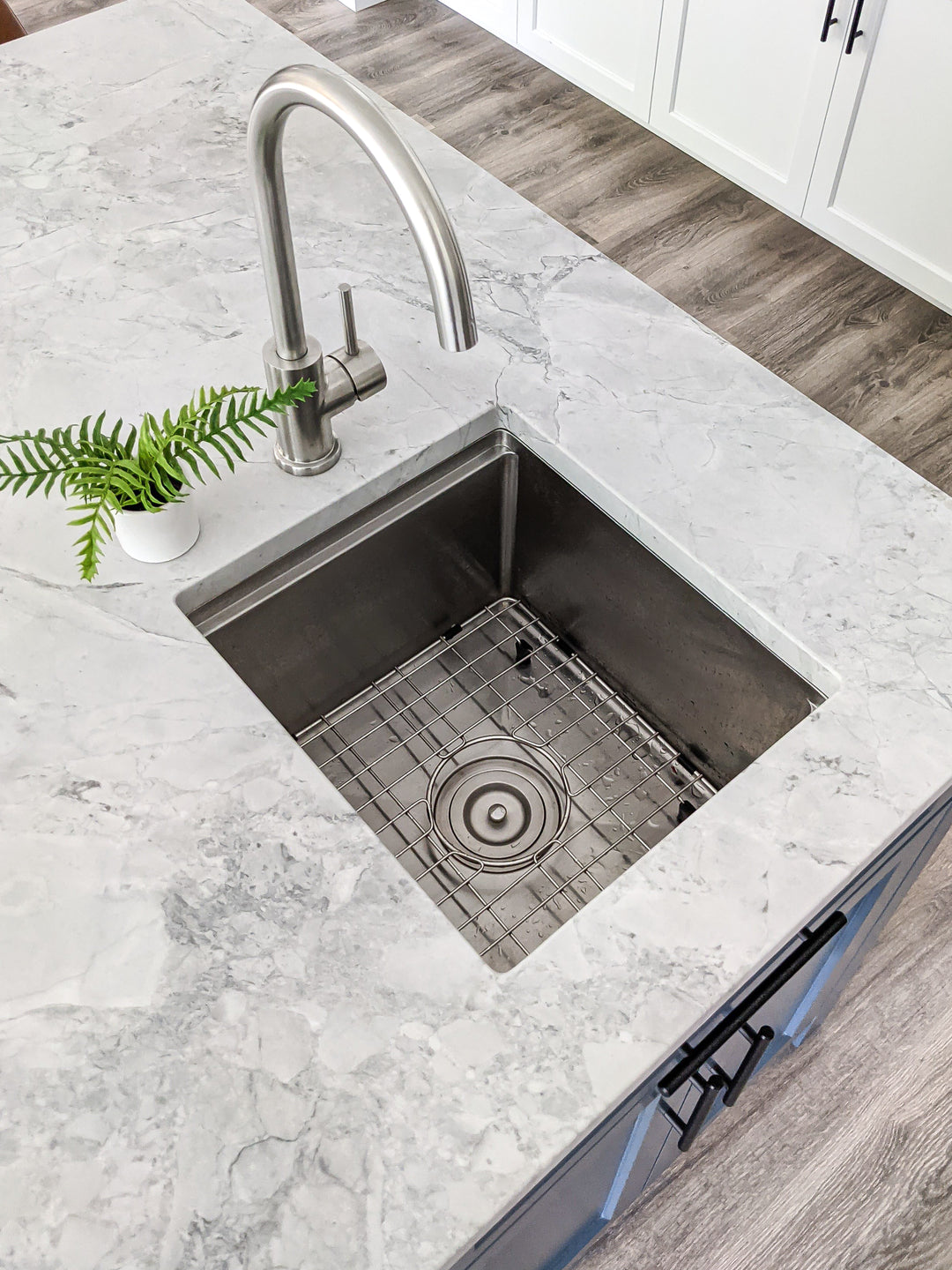 シズク　FR Zeek 15 x 17 Inch Undermount / Drop-In Workstation Sink for
