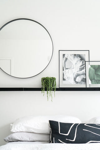 Zeek 31.5" Black Metal Round Wall Mirror, Thin Edge Frame, Deep Set Mirror MB3200